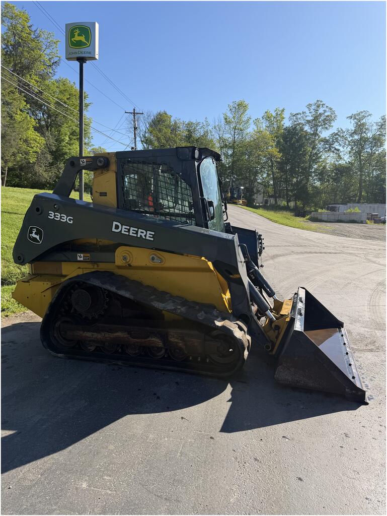 2017 John Deere 333G