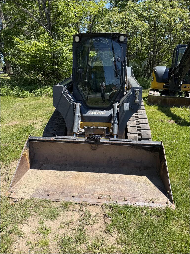 2021 John Deere 325G - Image 2