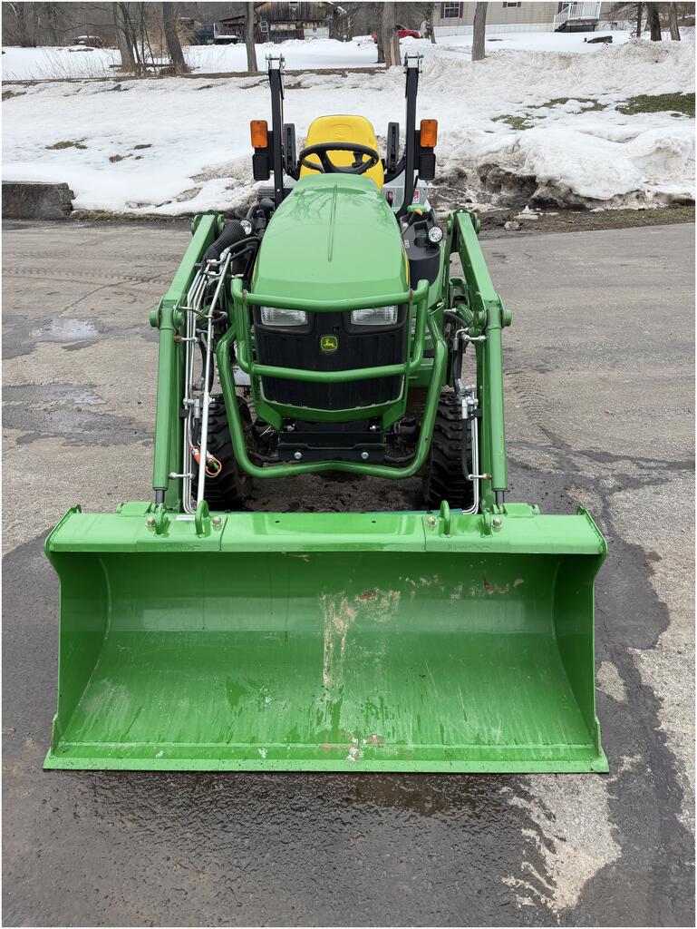 2013 John Deere 1025R - Image 2