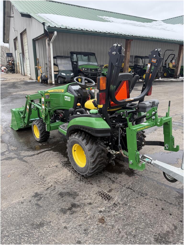 2013 John Deere 1025R - Image 5