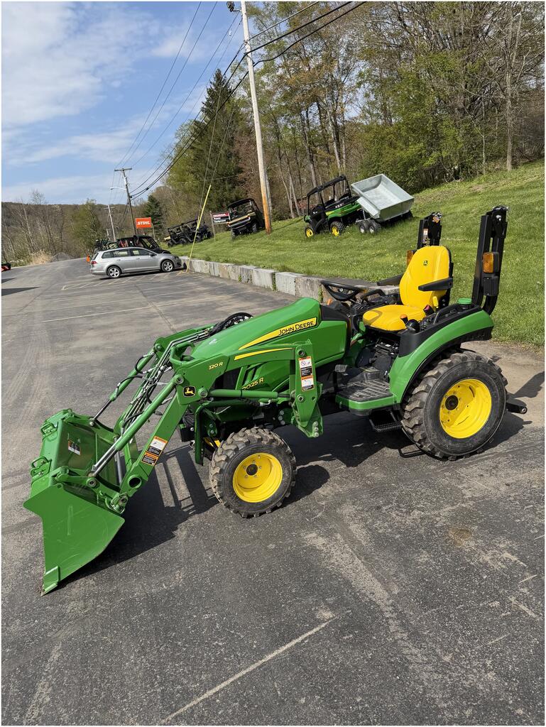 2023 John Deere 2025R