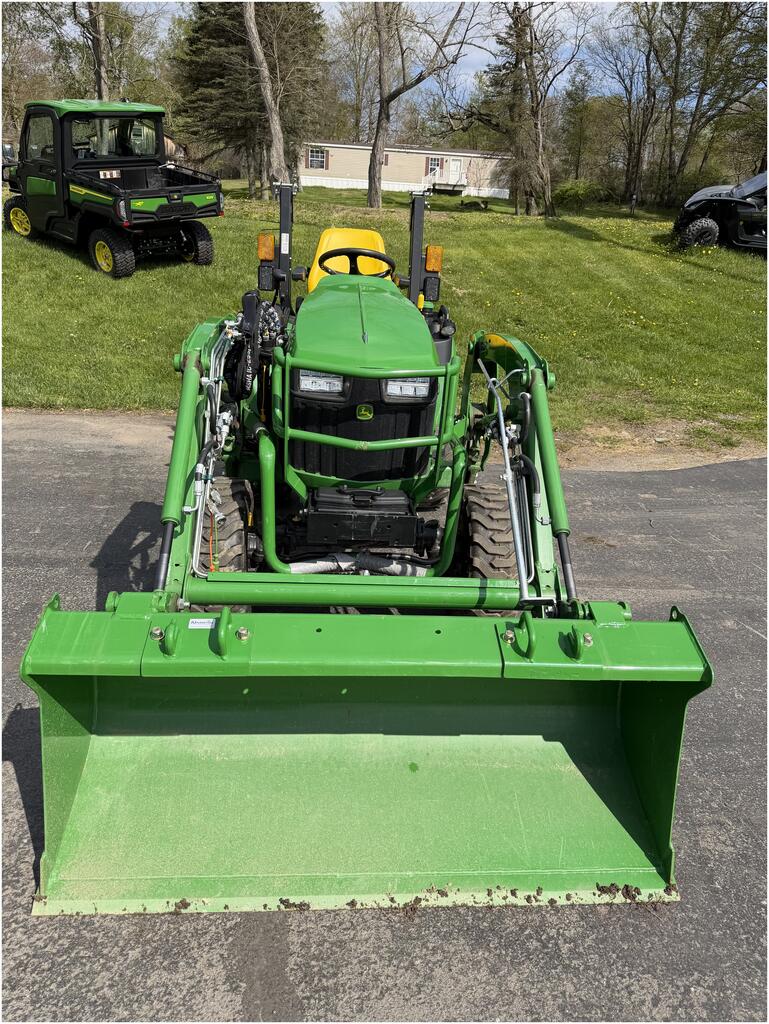 2023 John Deere 2025R - Image 2