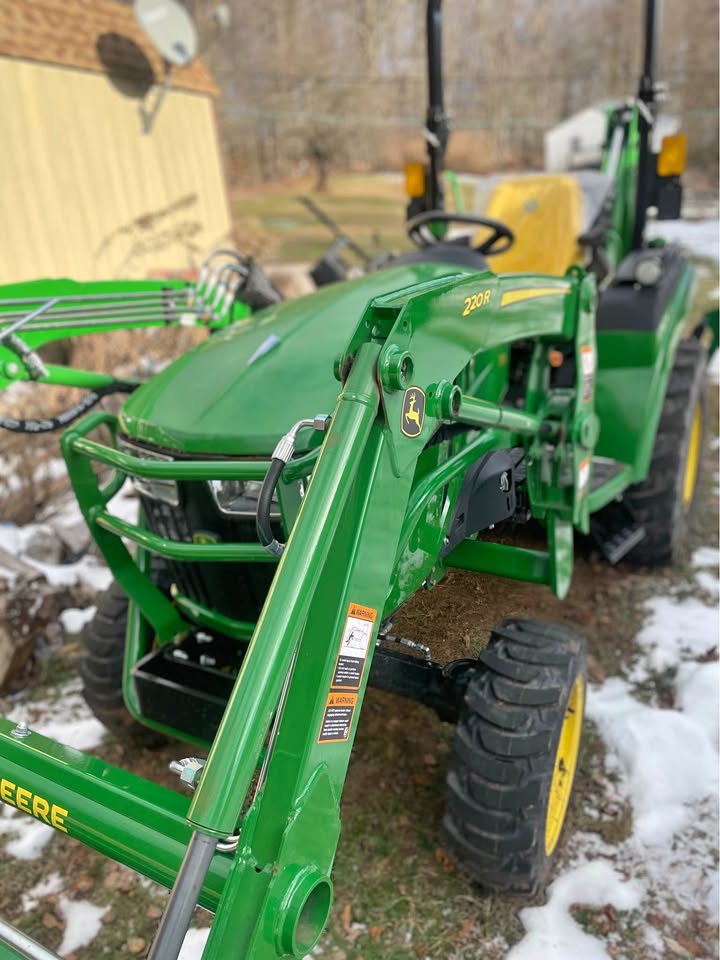 2023 John Deere 2038R