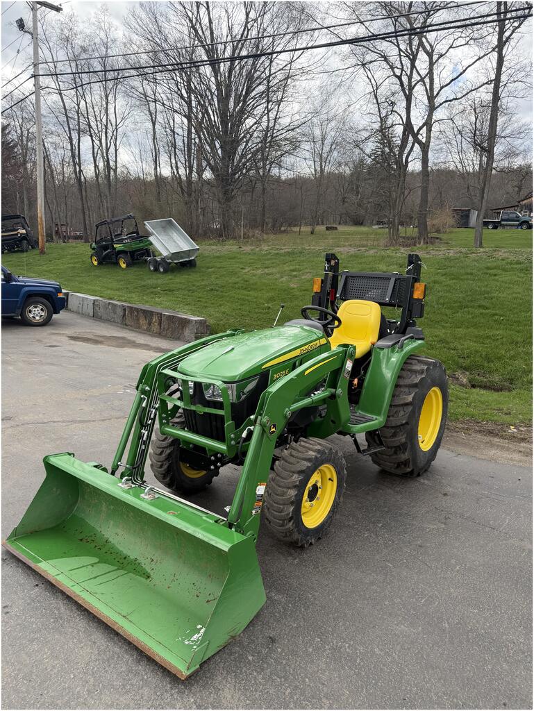 2023 John Deere 3025E - Image 2
